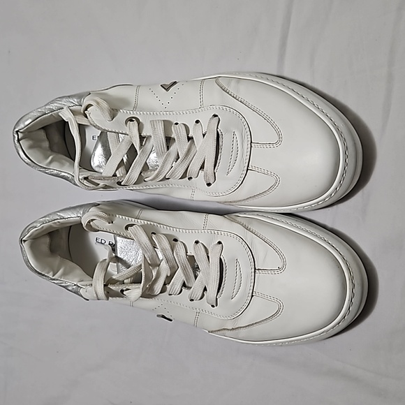 Ed Parrish white trainers. - Picture 3 of 8